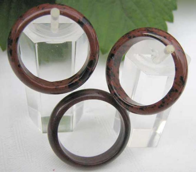 Ring aus Breccia-Jaspis, 18.8 mm 